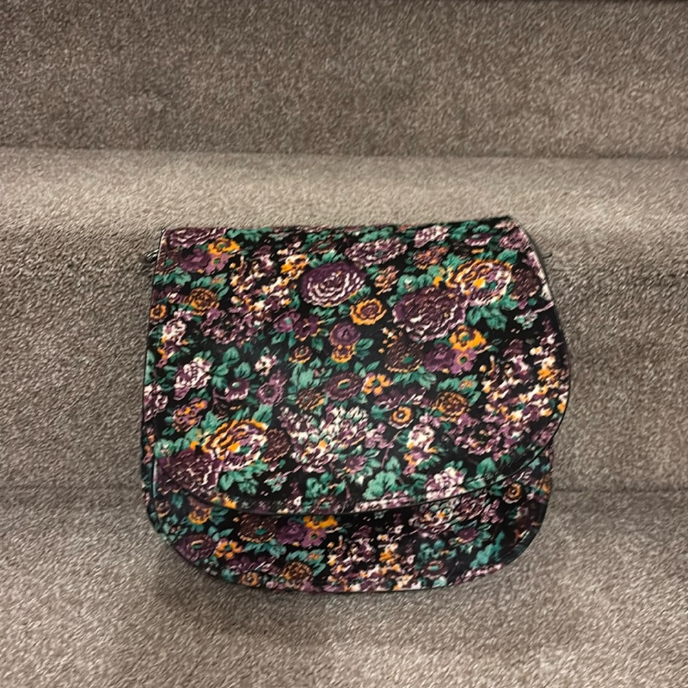 Beautiful coach Crossbody in a purple floral print